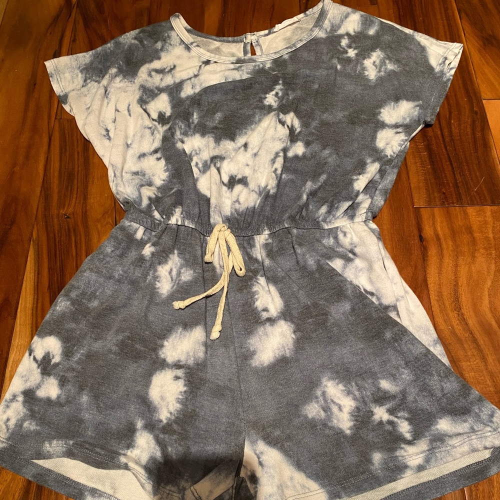 Romper size Medium